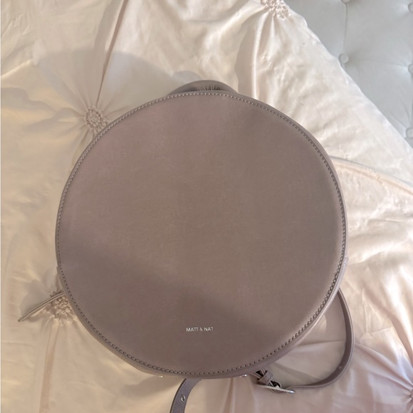 Mat & Nat round backpack - new (no tags) never worn - more pictures if requested - Picture 3 of 4